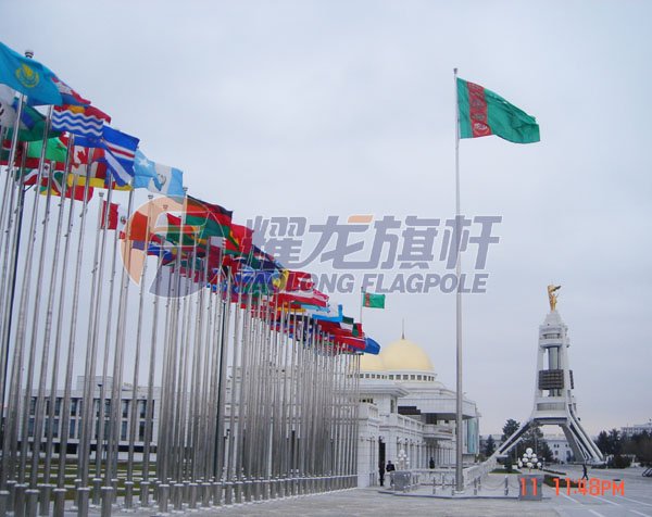 土库曼斯坦旗杆